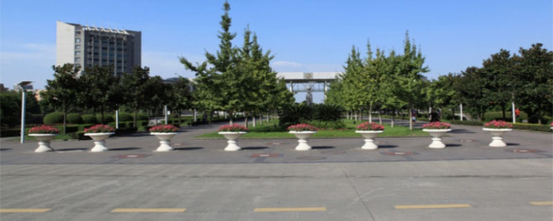 2025年西南石油大学在福建物理类录取分数线最低是586