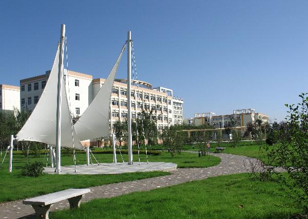 咸阳师范学院2025高考广西分数线：历史类最低459分