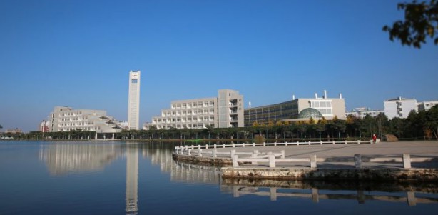 红河学院2025各省分数线和录取人数:云南最低461分