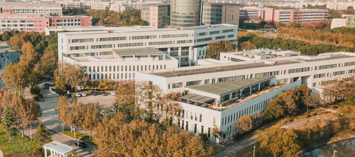 2025高考华东师范大学(公费师范生)河北提前批B段艺术类分数线